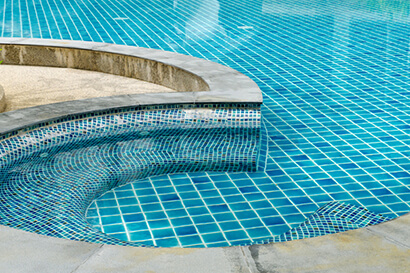 استخر و جکوزی